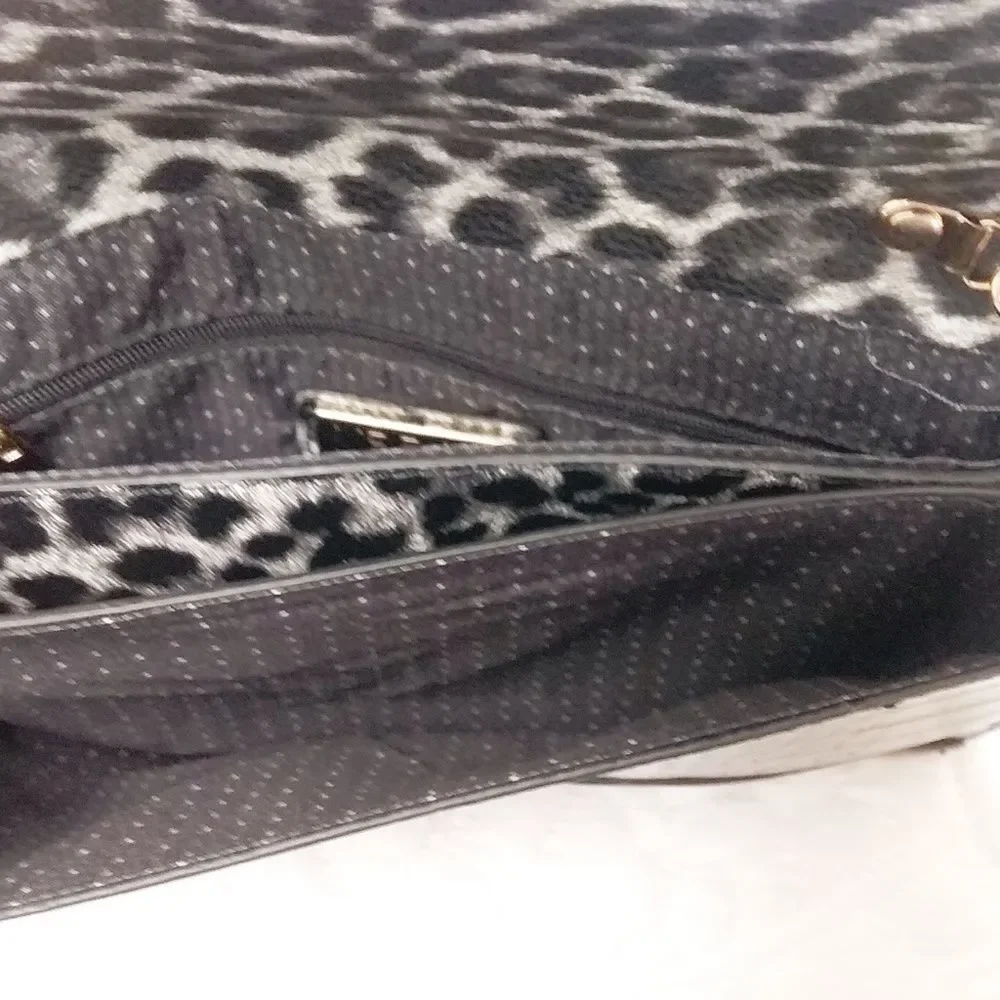 Urban Expressions Crossbody Clutch Convertible Leopard Snake Print Chain New OOS